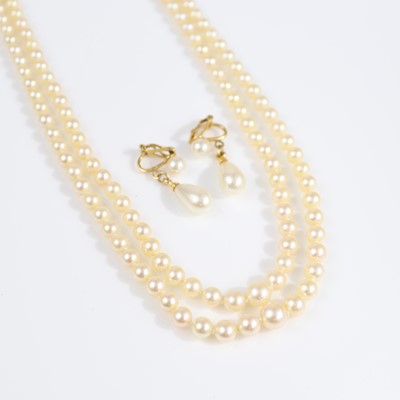 Lot 329 - A Ciro double row of graduated cultured pearl...