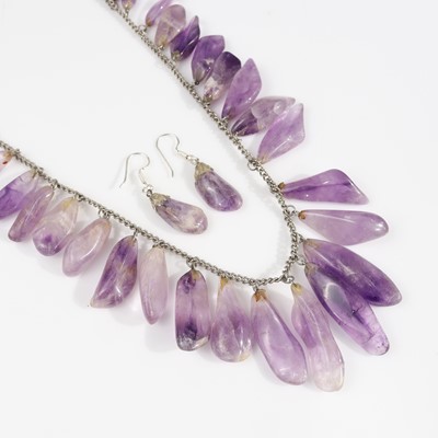 Lot 332 - A white metal and faceted amethyst fringe...