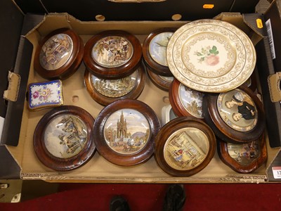 Lot 126 - A collection of 19th century Prattware pot...