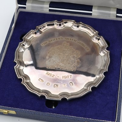 Lot 231 - A Queen Elizabeth II Silver Jubilee...