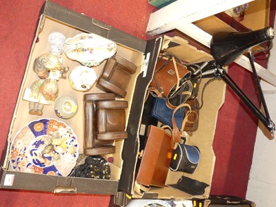 Lot 187 - A collection of miscellaneous items, to...