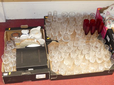 Lot 190 - An extensive collection of glassware, to...