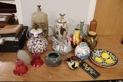 Lot 284 - A collection of ceramics, to include a studio...