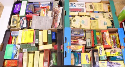 Lot 212 - Four trays containing various modern issue...