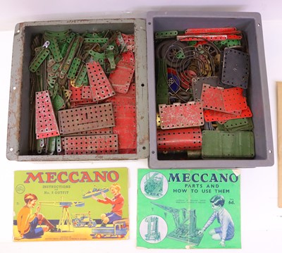 Lot 66 - Two trays containing various mid-20th century...