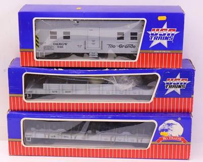 Lot 731 - Three USA Trains G-gauge 45 mm wagons,...