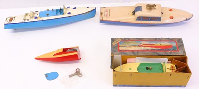 Lot 307 - Hornby a small collection of Tinplate...