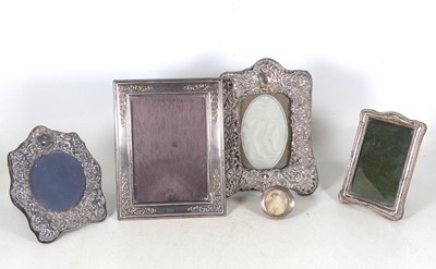 Lot 262 - A collection of silver mounted photograph...