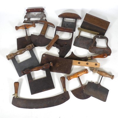 Lot 148 - A collection of 19th century and later herb...