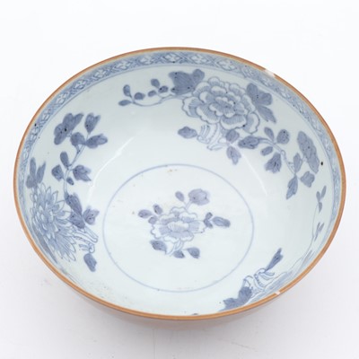 Lot 108 - A Chinese blue and white porcelain bowl, circa...