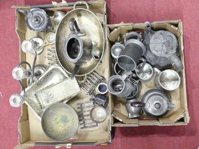 Lot 224 - A collection of metalware, to include pewter...