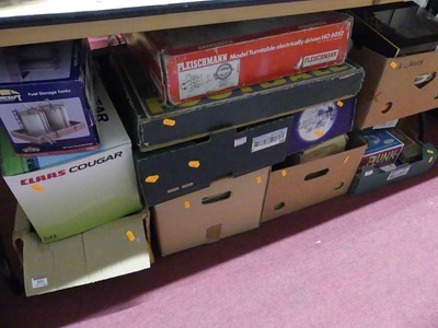 Lot 202 - A large collection of toys and models, to...