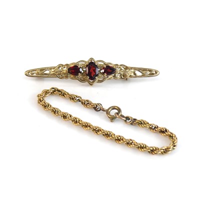 Lot 353 - A child's 9ct gold ropetwist bracelet, with...